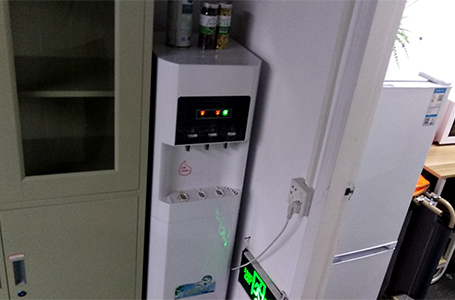 應用場景-工廠專用飲水機