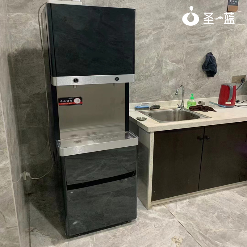 校園飲水機