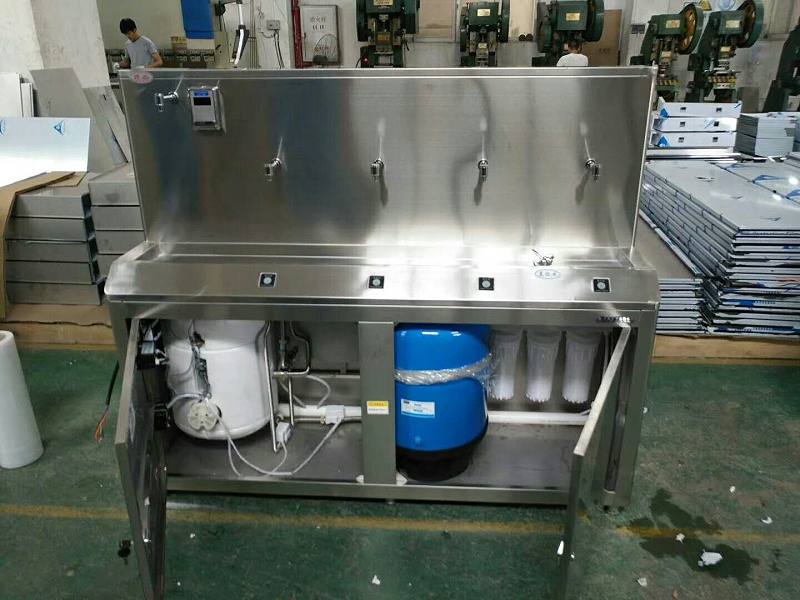 校園刷卡飲水機(jī)報(bào)價(jià)多少錢(qián)一臺(tái)