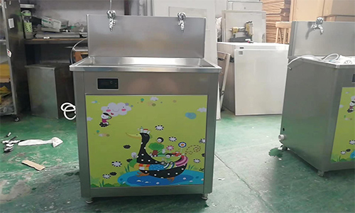 圣藍(lán)凈水給出幼兒園用直飲水機解決方案